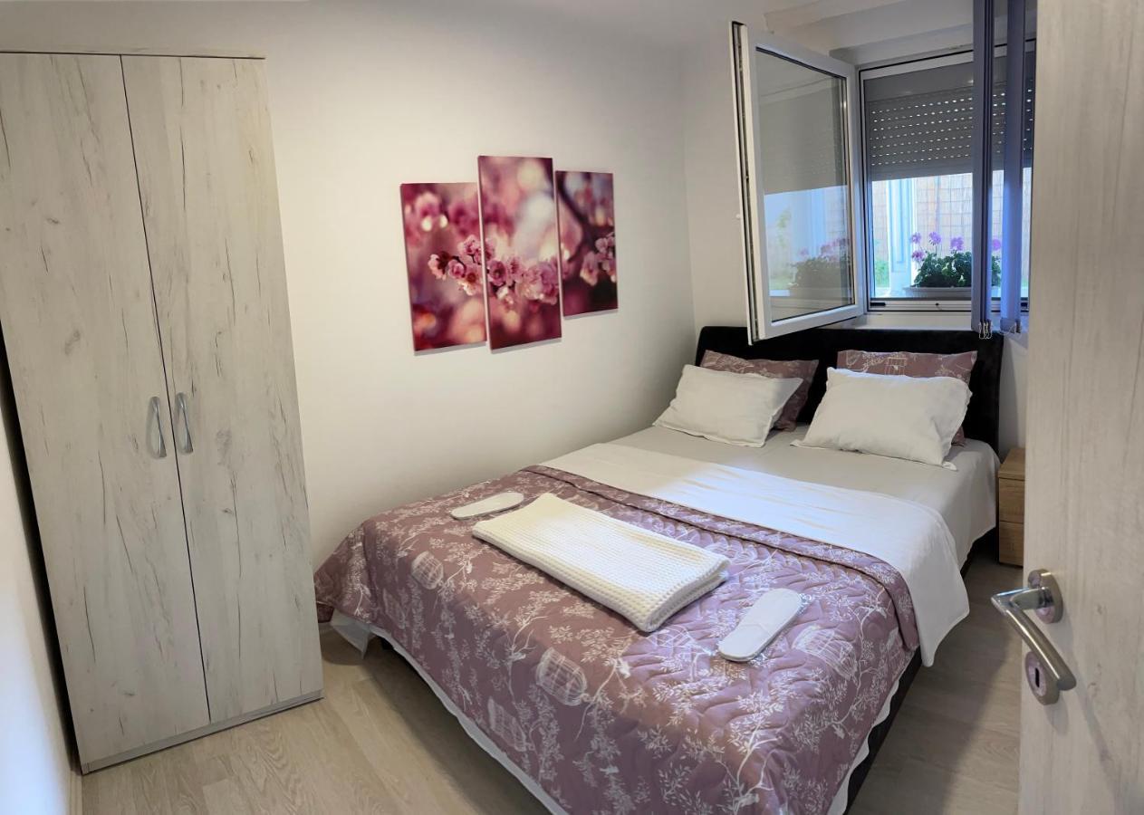 Airport Apartment Belgrad Dış mekan fotoğraf