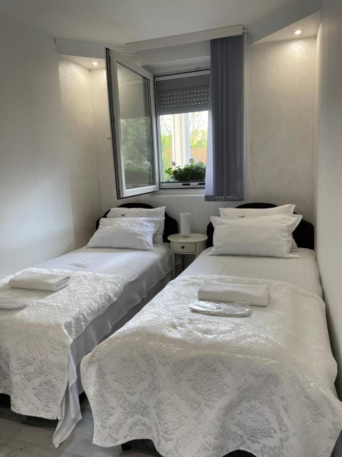 Airport Apartment Belgrad Dış mekan fotoğraf